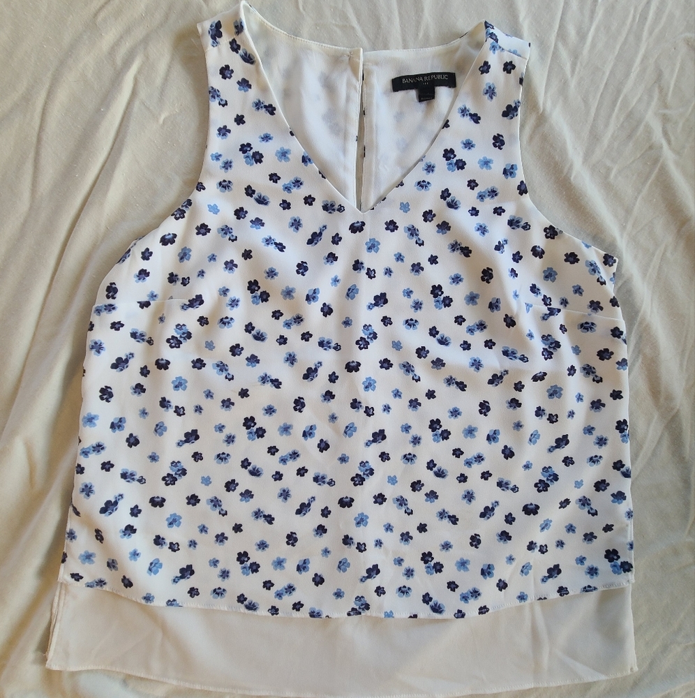 Banana Republic | Blue Floral White Sleeveless Top